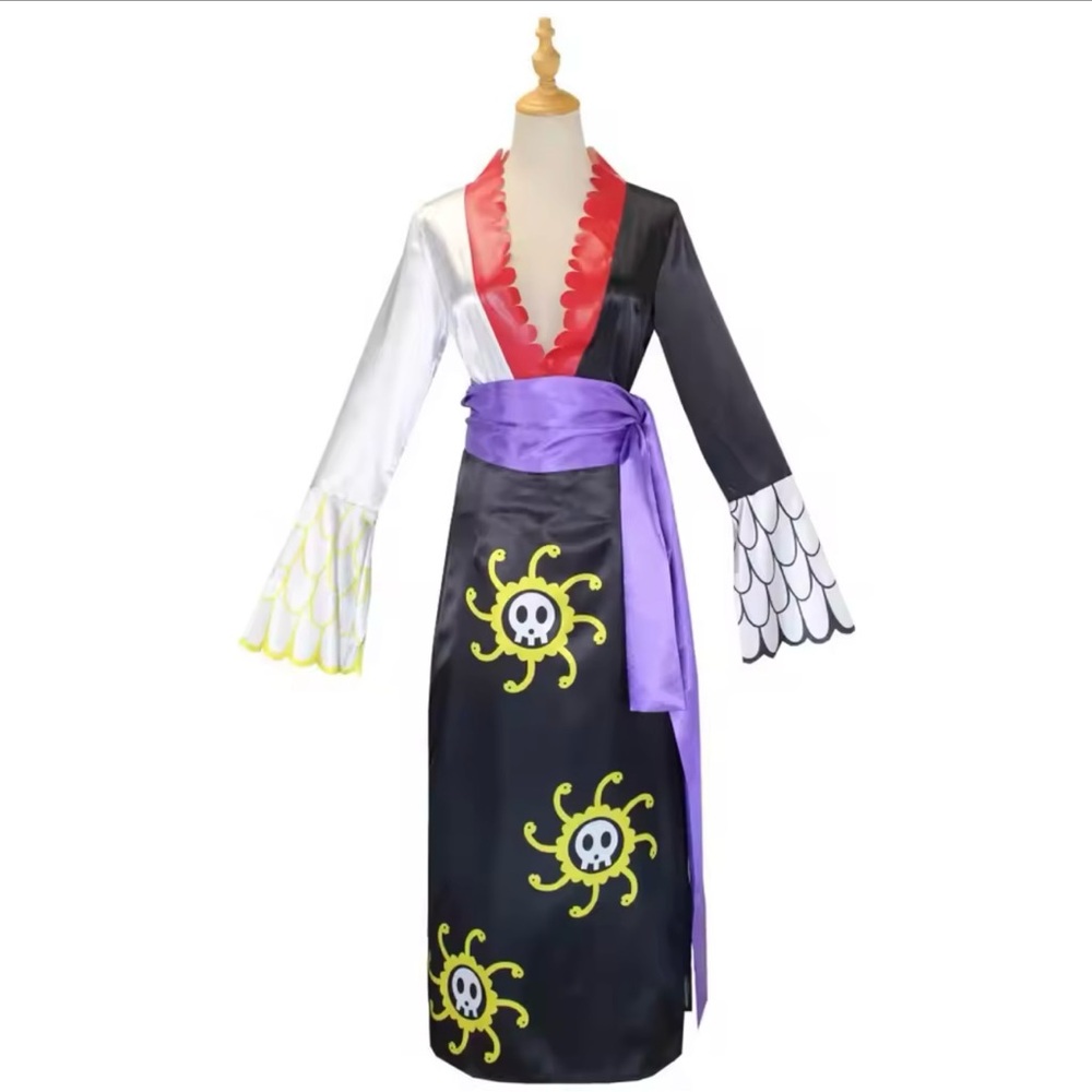 Boa Hancock Cosplay Costume One Piece – Complete Outfit w/ Accessories - Picture 3 of 5